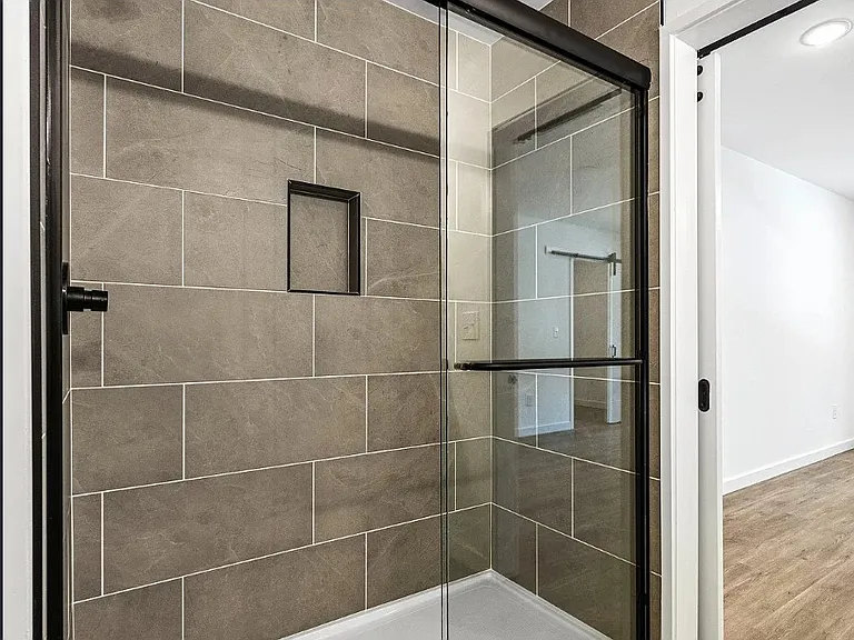 305 Donaldson Rd #B — Photo 8