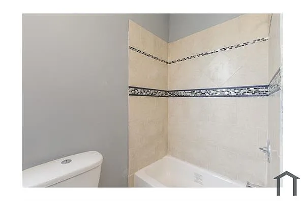 Building Photo - 3727 N 18th St #2F