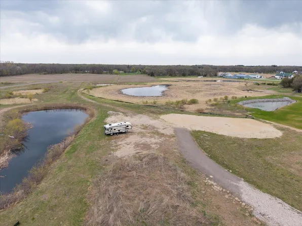 20779 Kiowa St NW, Oak Grove, MN 55303