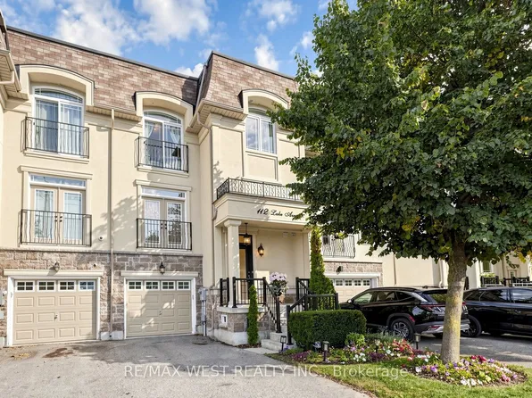 112 Lake Ave, Richmond Hill, ON L4E 3G6