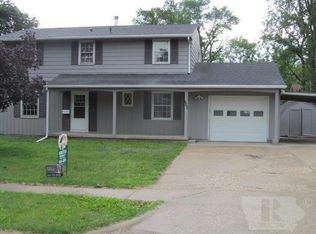 215 High St, Iowa Falls, IA 50126