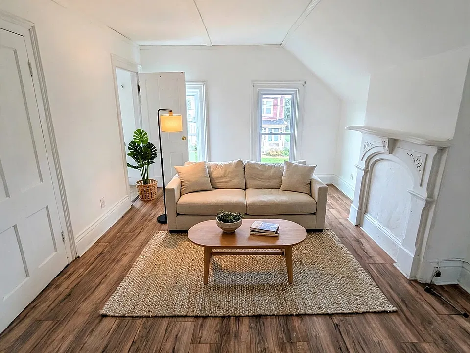 82 Adams St