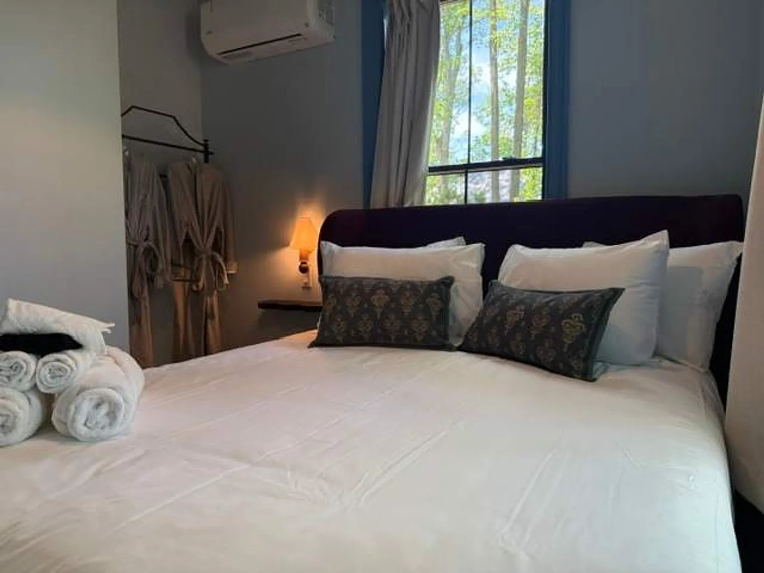 2 bed, 1.0 bath, 527 sqft, $9,435 — Photo 4