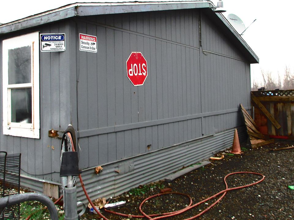 2nd image of 516 Keys Rd