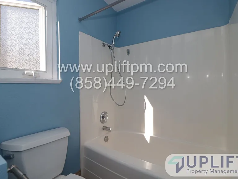 23668 Country Villa Rd — Photo 13