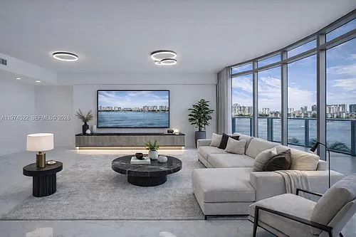 17111 Biscayne Blvd Photo 1
