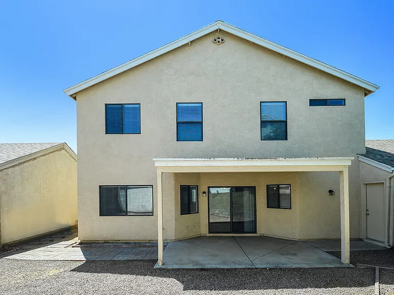 2028 W Columbine Dr — Photo 17