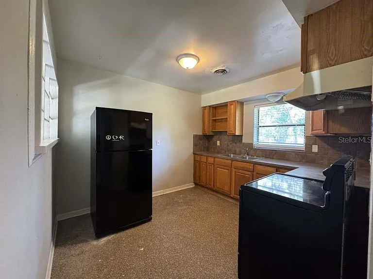 5717 Fernhill Dr — Photo 3