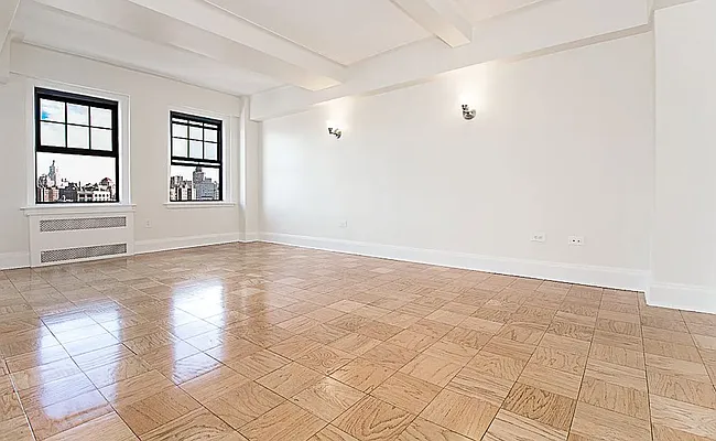 Rented by Manhattan Realty Group | media 5