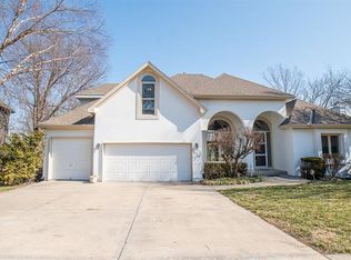 2024 SW Walden Dr, Lees Summit, MO 64081