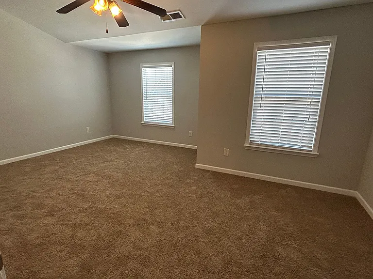 2190 River Park Ct — Photo 7