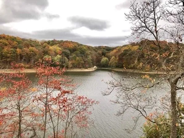 3996 E Eagle Bay Dr #Eg-33, Bloomington, IN 47401