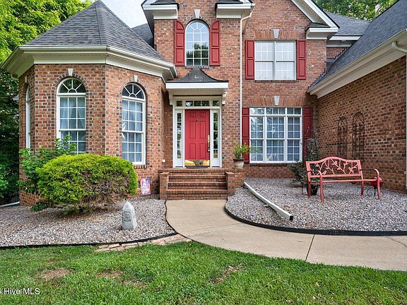 3rd image of 5030 Overlook Drive