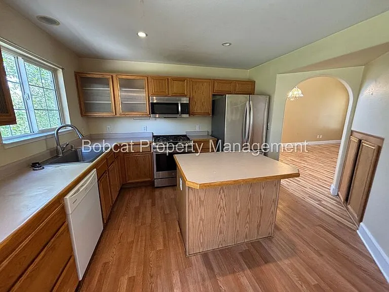 1477 Ridge Point Dr — Photo 12