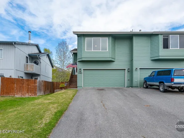 11943 Town Park Cir, Eagle River, AK 99577