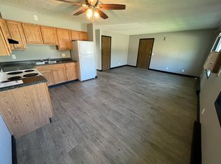 2955 Hales Mill Rd APT 2, Dubuque, IA 52002