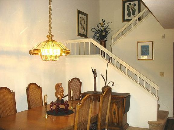3rd image of 18867 Biarritz Ln