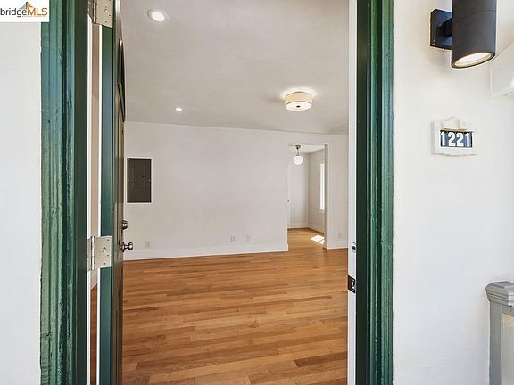 4th image of 1221 54th St