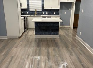 8610 Glenside St, Houston, TX 77033