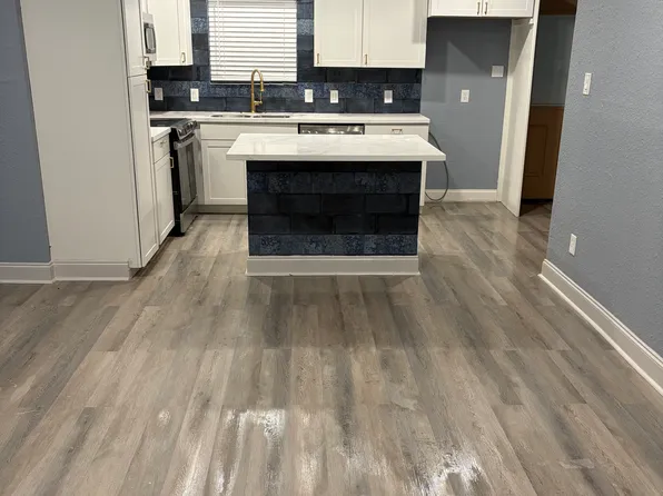 8610 Glenside St, Houston, TX 77033