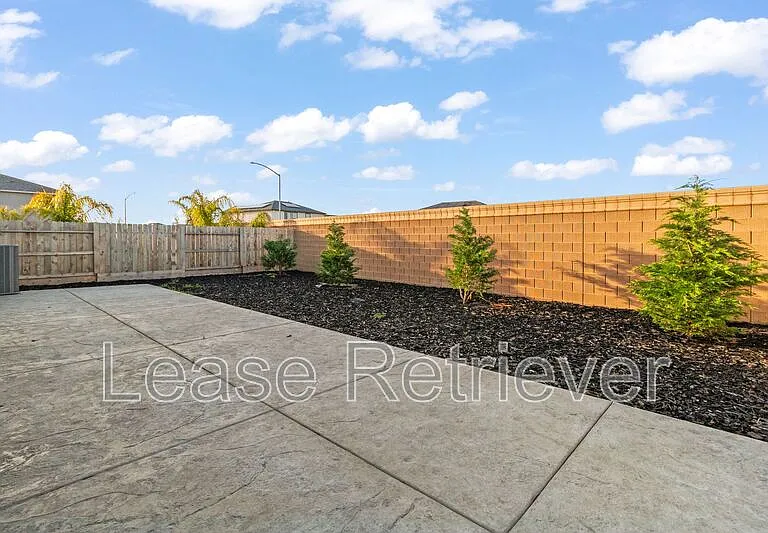 3461 Sina Ct — Photo 35