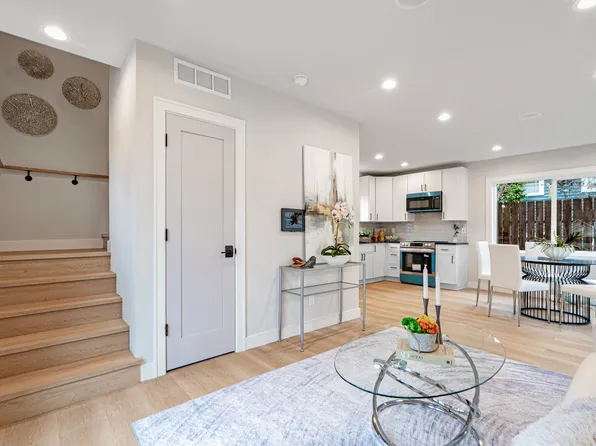 3054 Fairmount Ave SW, Seattle, WA 98116