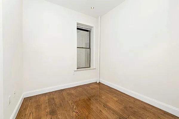 Rented by Keller Williams NYC | media 7