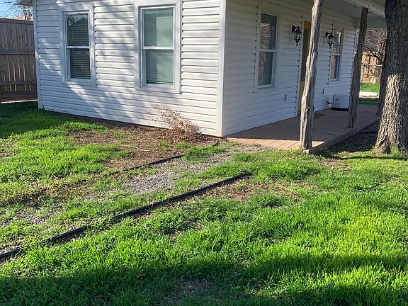2nd image of 2234 Piedmont Pl #2