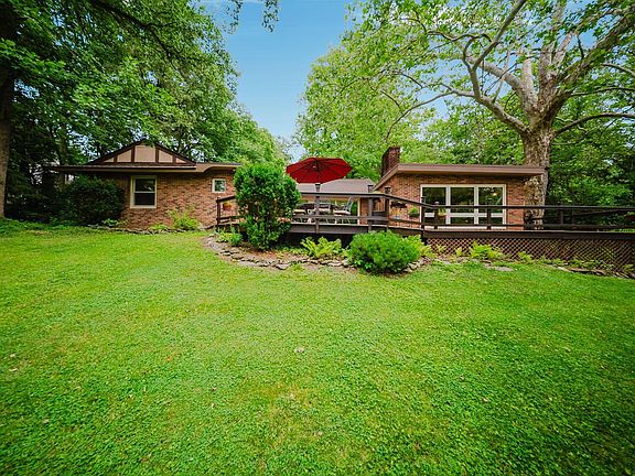 3rd image of 8015 Riverside Dr