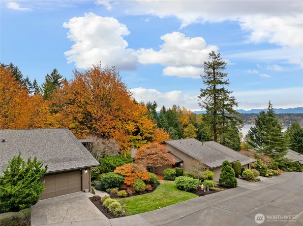 118 168th Avenue NE, Bellevue, WA 98008