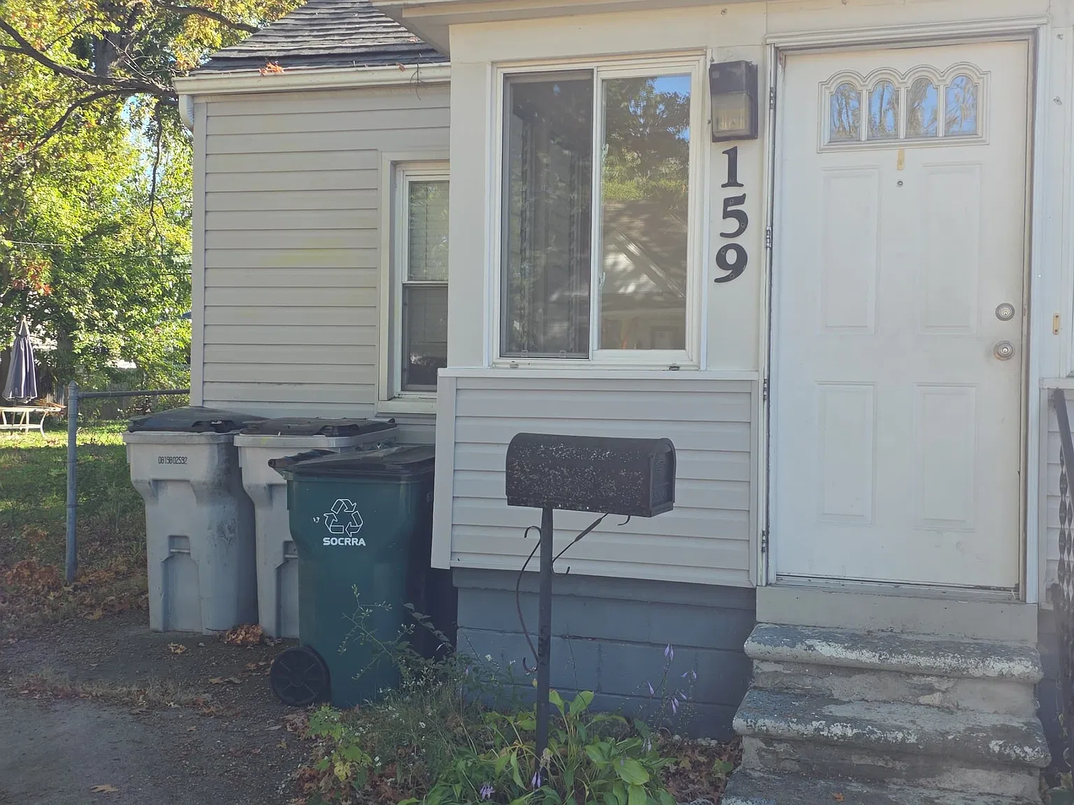 3 bed, 815 sqft, $1,300 — Photo 3