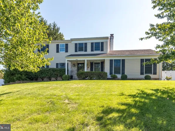 2049 Valley View Way, Lansdale, PA 19446