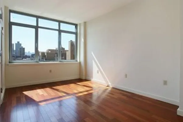 Rented by Corcoran | media 17