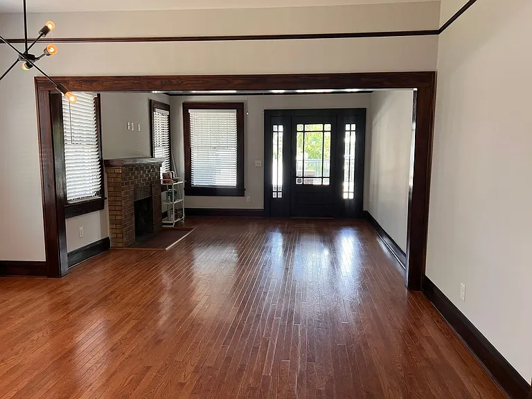 2404 N Morgan St — Photo 5