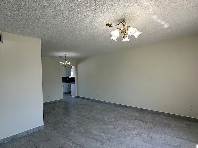 1780 Bartlett Ave — Photo 27
