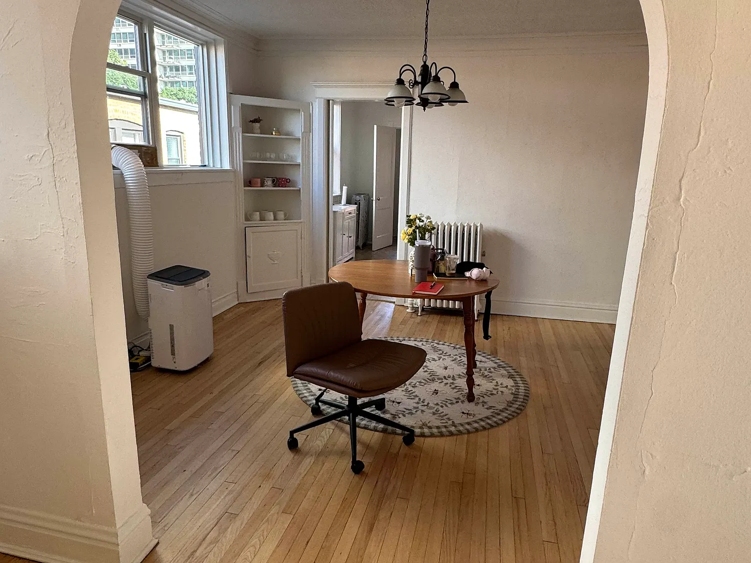 2 bed, 1200 sqft, $2,800 — Photo 4