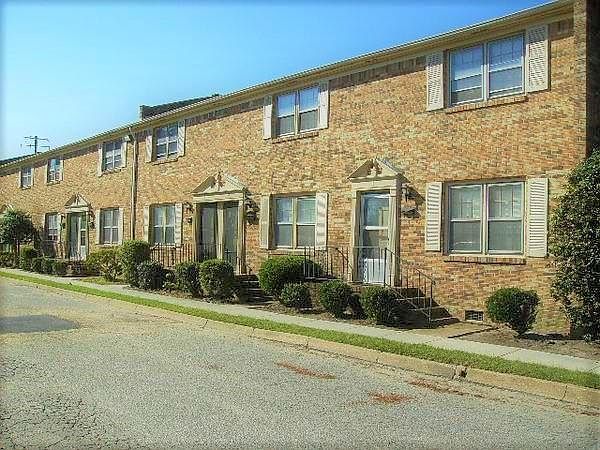 1st image of 719 E Bayview Blvd
