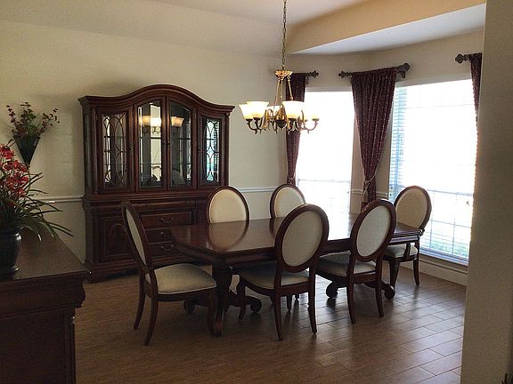 Formal dining room