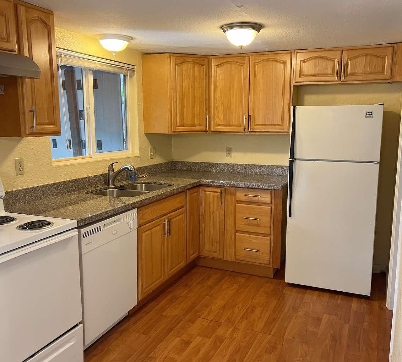 18028 54th Pl W APT 4, Lynnwood, WA 98037 Zillow