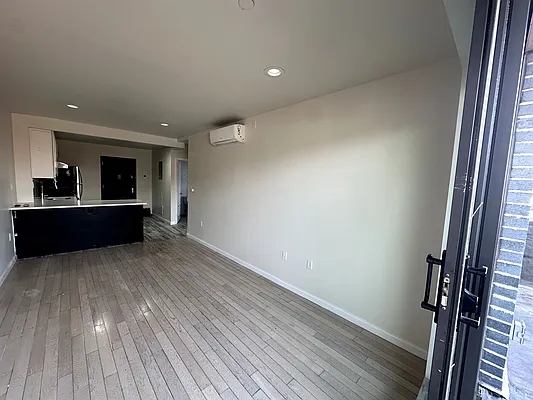 Rented by Highline Residential | media 10