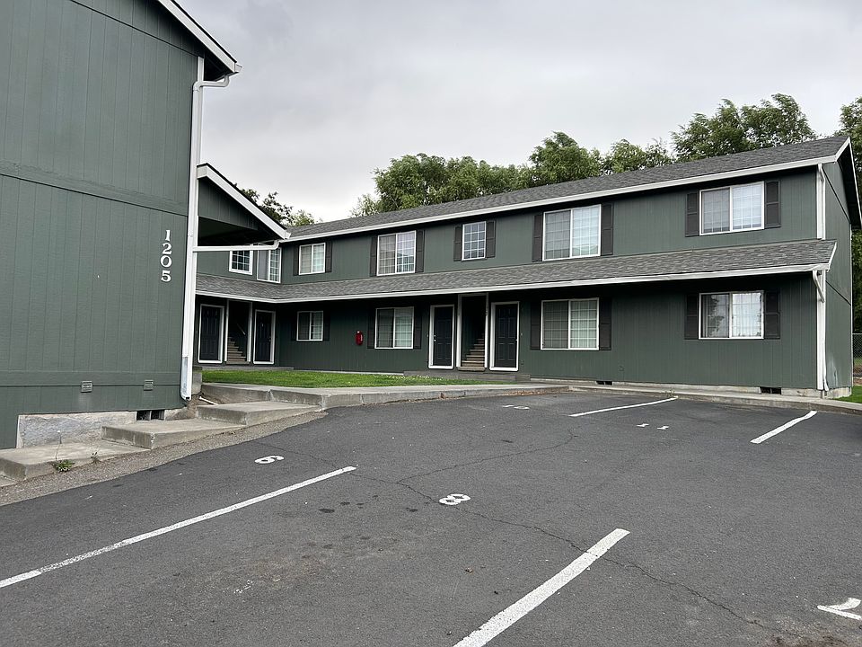 1st image of 1205 SE 4th St APT 2