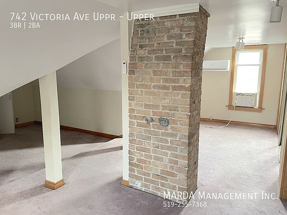 5th image of 742 Victoria Ave