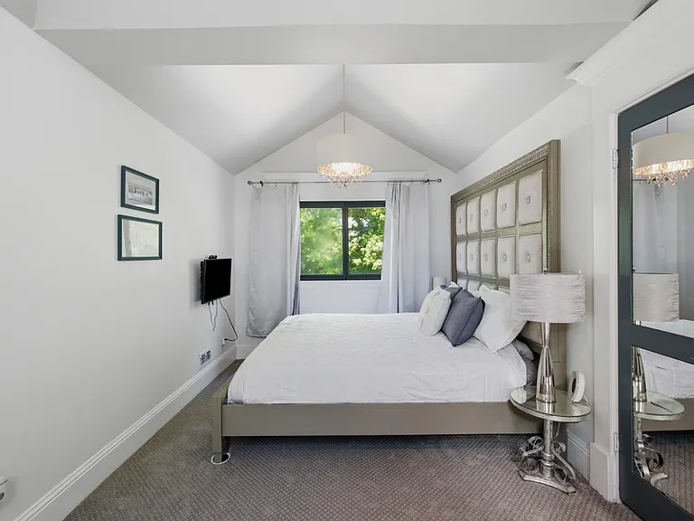 1305 Greenwood Ave — Photo 35