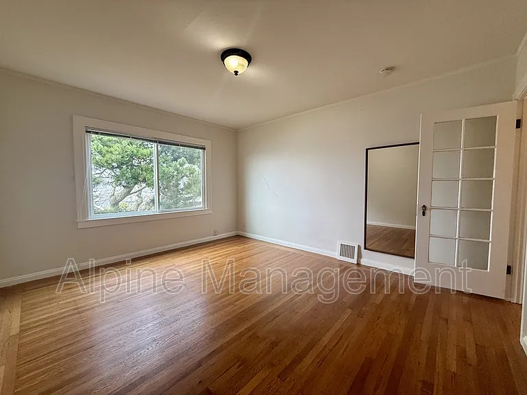 658 Rockdale Dr #MAIN — Photo 21