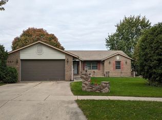 687 Fairway Cir, Jefferson, WI 53549