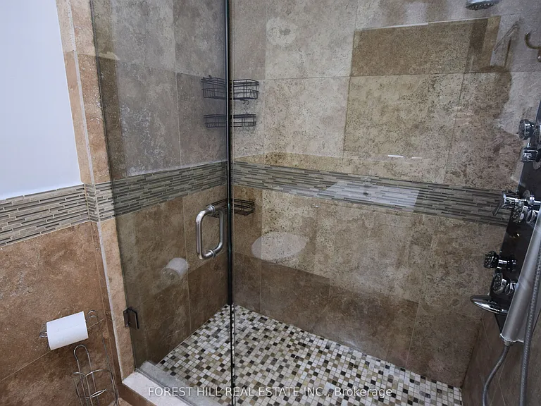 221 Park Home Ave — Photo 13