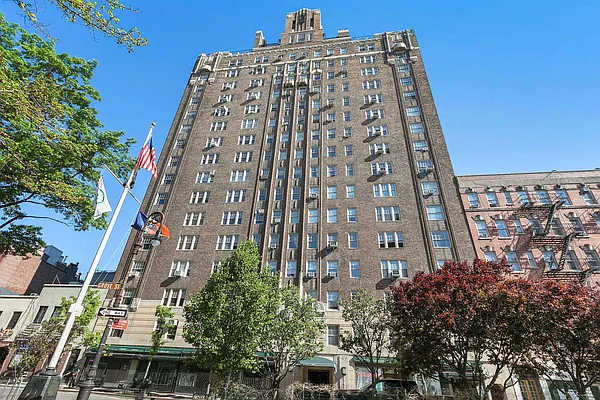 Sold by Corcoran | media 19