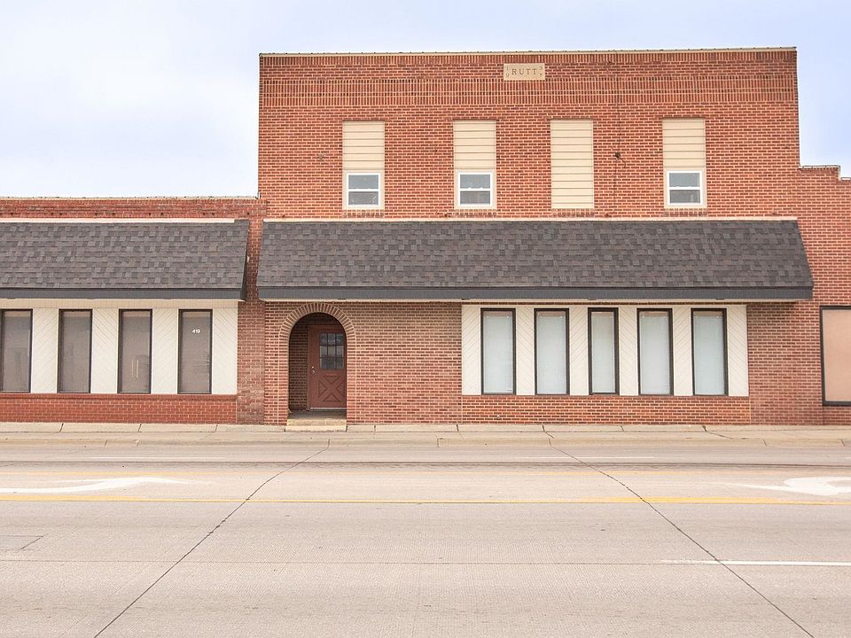 1st image of 417 & 419 W B St