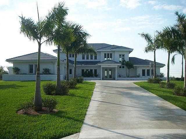 1st image of 8480 Belle Meade Dr