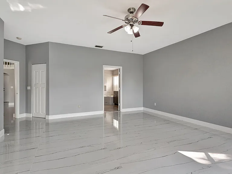 4190 Bahia Isle Cir — Photo 25